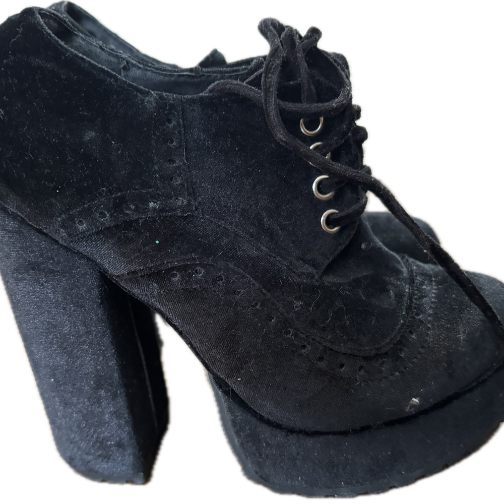 Jeffrey Campbell Black Platform Shoes size 7.5